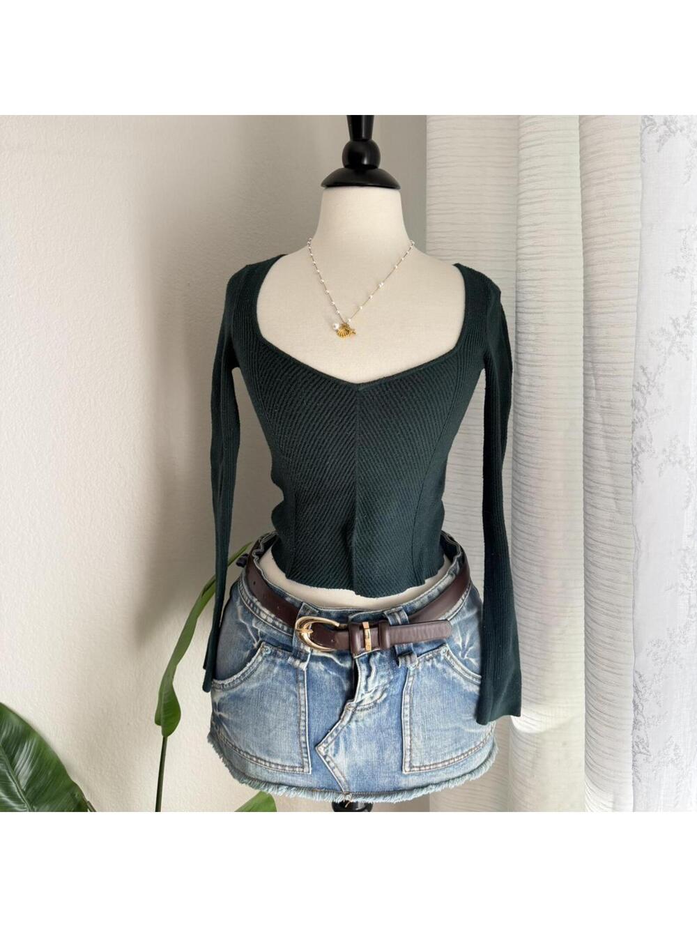 Y2K Abercrombie & Fitch Dark Green Ribbed Sweetheart Top